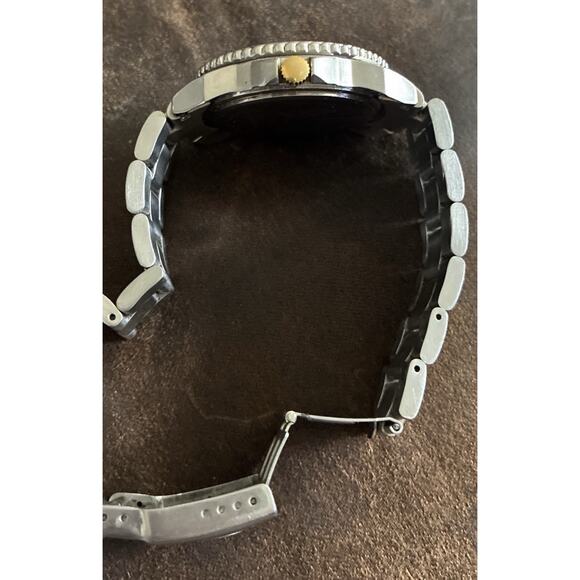 Montana Silver Mens Watch Model MT10886 Day Hour Min Detailed Face Needs Battery - Picture 6 of 10